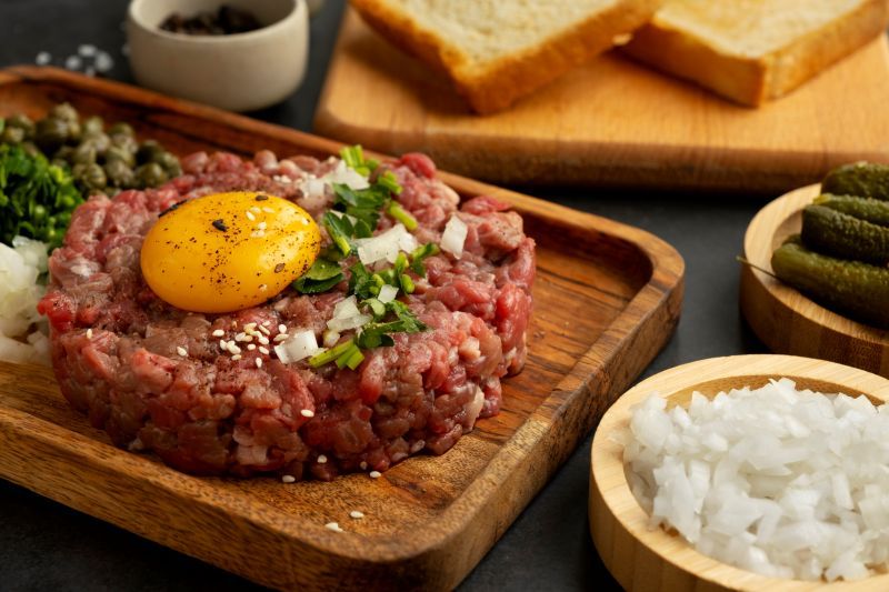 Tartare de boeuf (Suisse) coupé au couteau - 180g